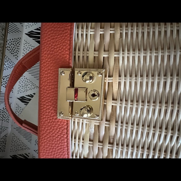 Tommy Bahama wicker bag/purse - Picture 5 of 7